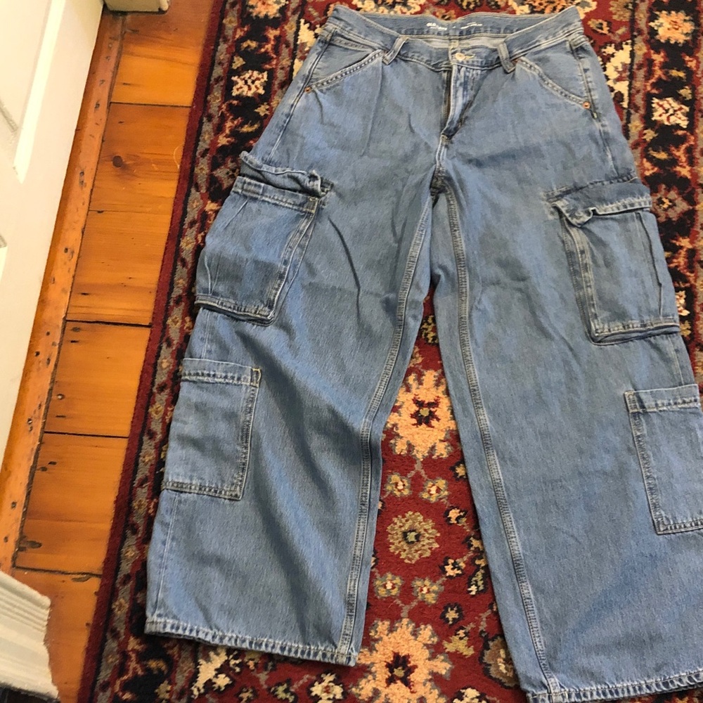 Old Navy Light Blue Wide-Leg Cargo Jeans